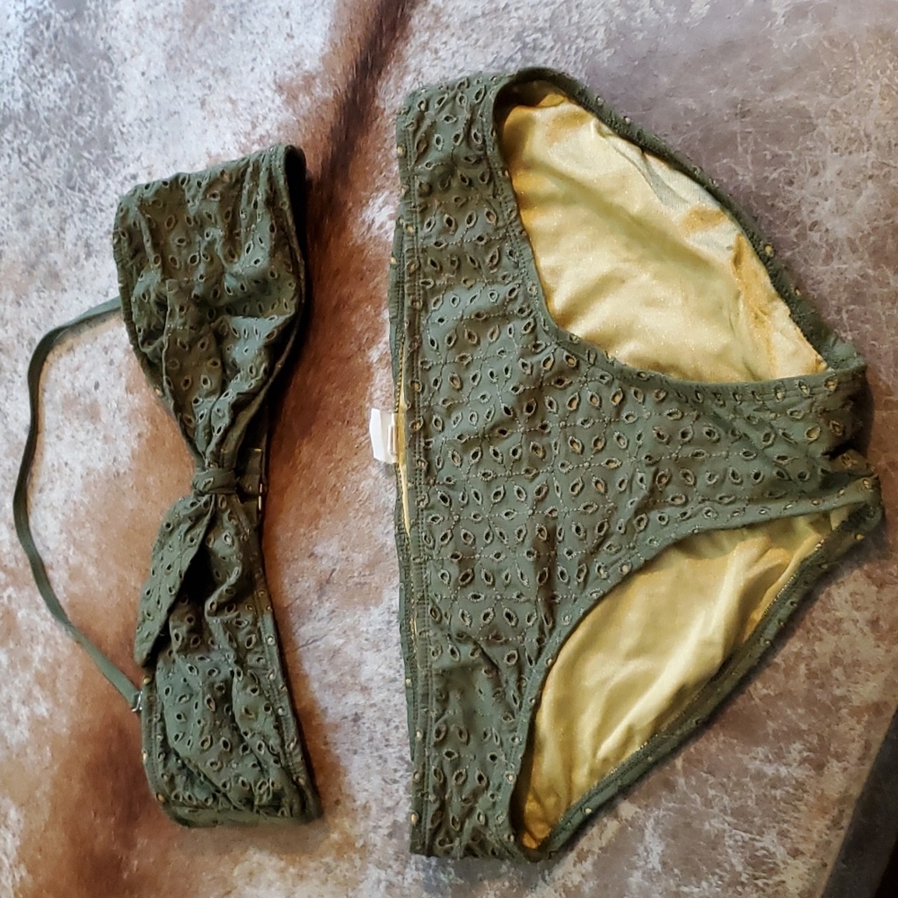 Isaac Mizahi size L
